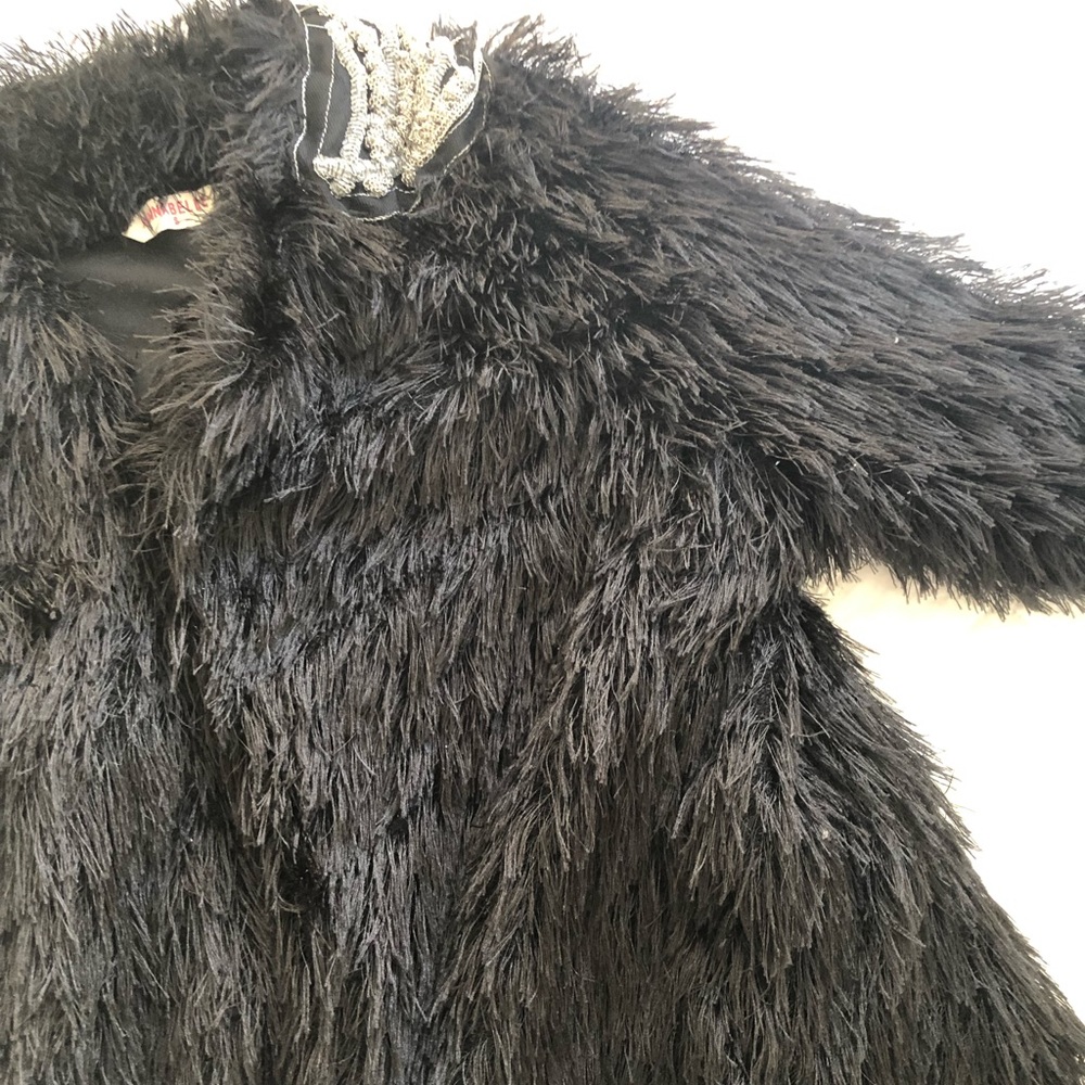 Vest - Picture 3 of 3